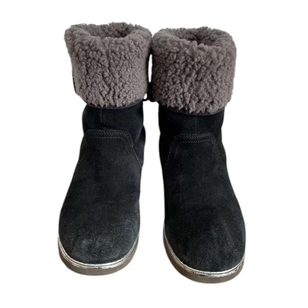 UGG Women’s Boots K Callie Girls Black Boots Size 6 - Picture 3 of 10